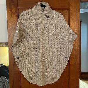 EUC Aran Mor Merino Wool Poncho Size S/M